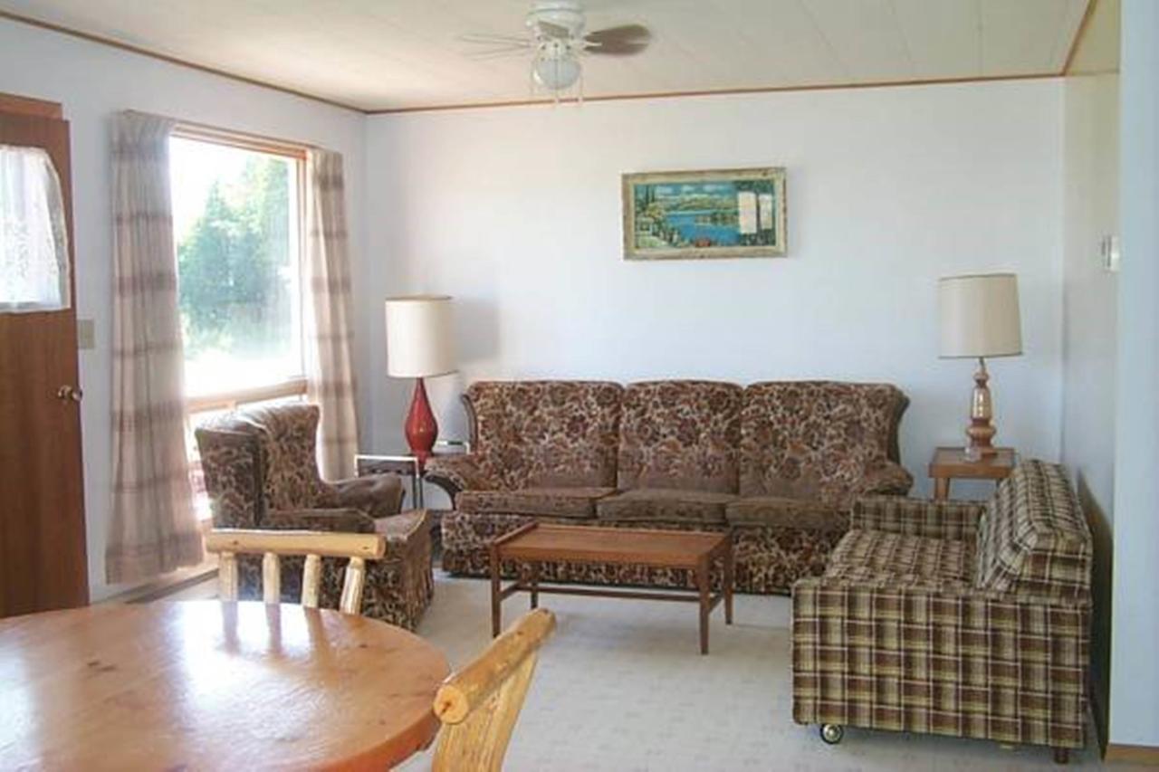 Wee Point Resort Manitowaning 部屋 写真
