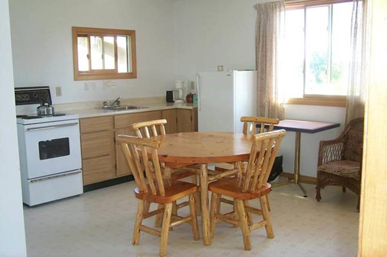 Wee Point Resort Manitowaning 部屋 写真